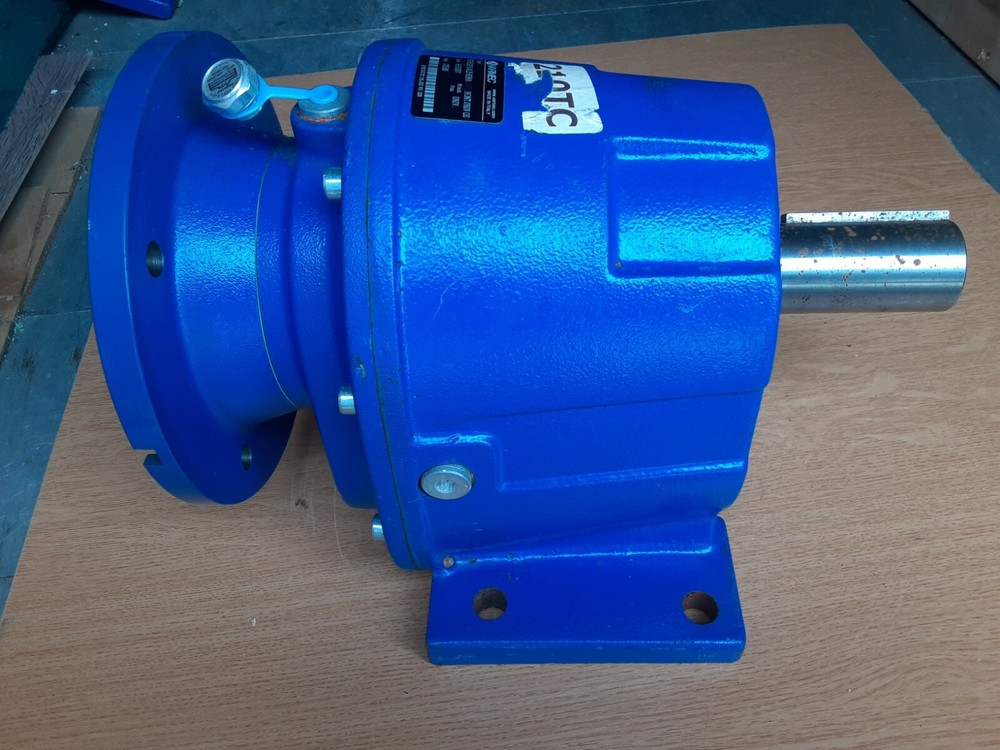 VARMEC 210TC Inline Gear Reducer RCV452PI.