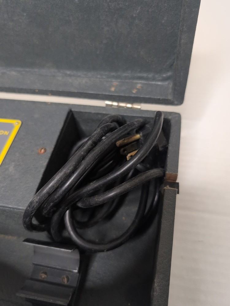 EDNALITE 120A Vintage Projection Pointer W/ Original Case