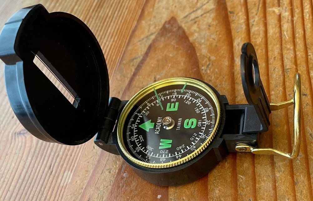 Vintage ACADEMY Engineer Lensatic Compass