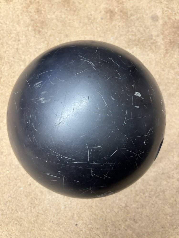 Ebonite Bowling Ball Maxim 10 Lbs. 4 Ozs. Black