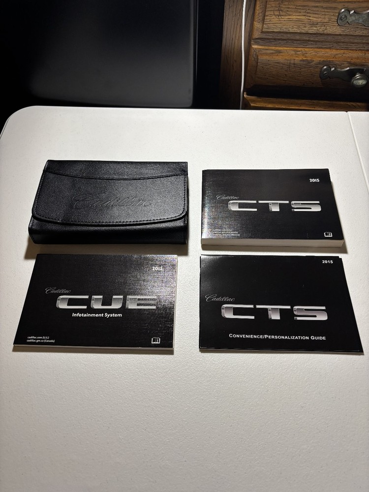 2015 Cadillac CTS Owners Manual's OEM Set