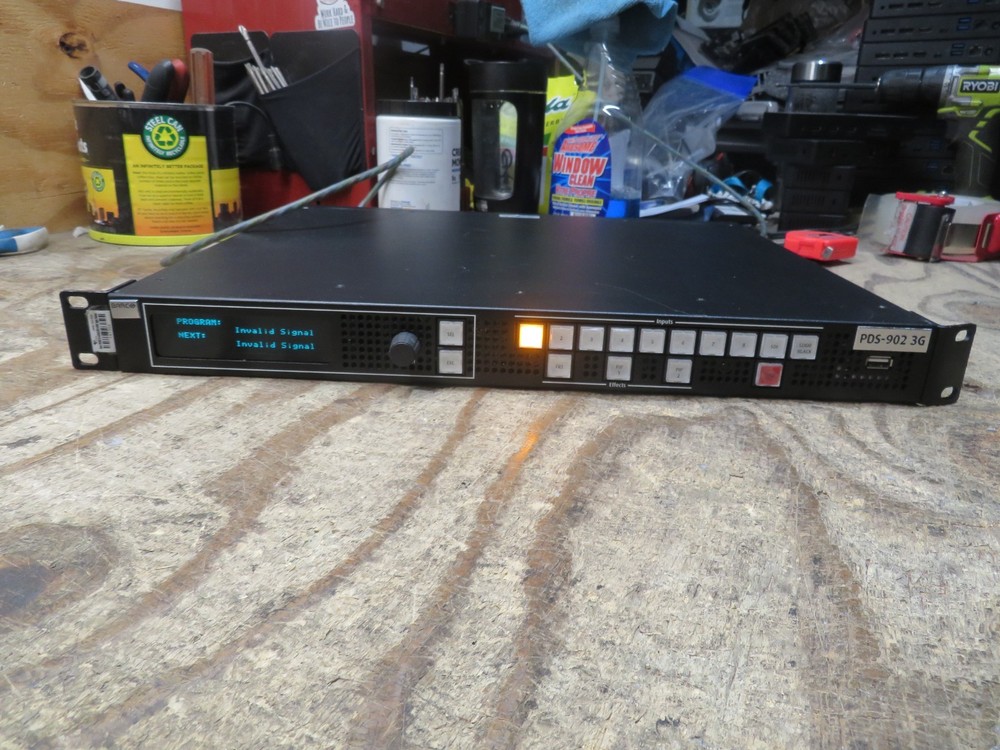 Barco PDS-902 3G Digital Switcher