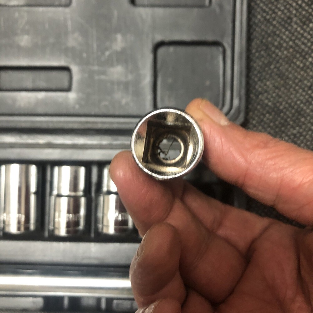 Draper Metric Socket Set, 1/2" Sq. Dr. (14Piece) 21mm piece is missing