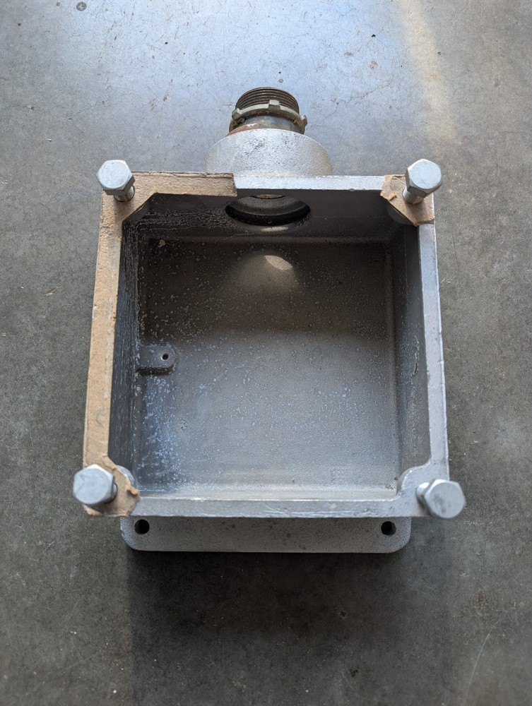 Emerson Appleton 304030 Receptacle base