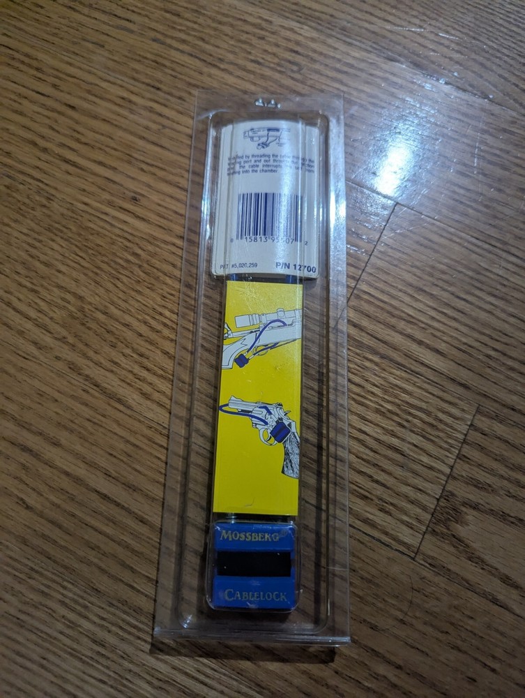 Mossberg Cablelock gun lock