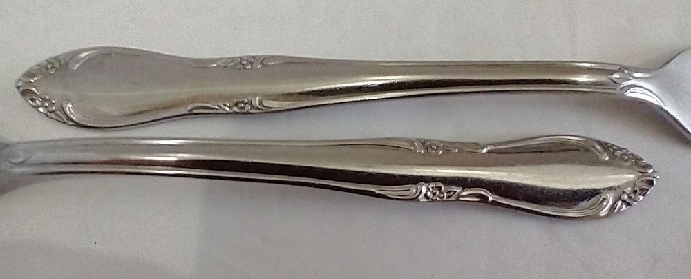 Oneida Plantation Custom Stainless Flatware Service for 8 Coffee Service 48 Ct