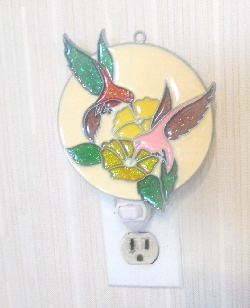 WHITE HUMMINGBIRD NIGHTLIGHT (BIRDS SUNCATCHER LIGHT)
