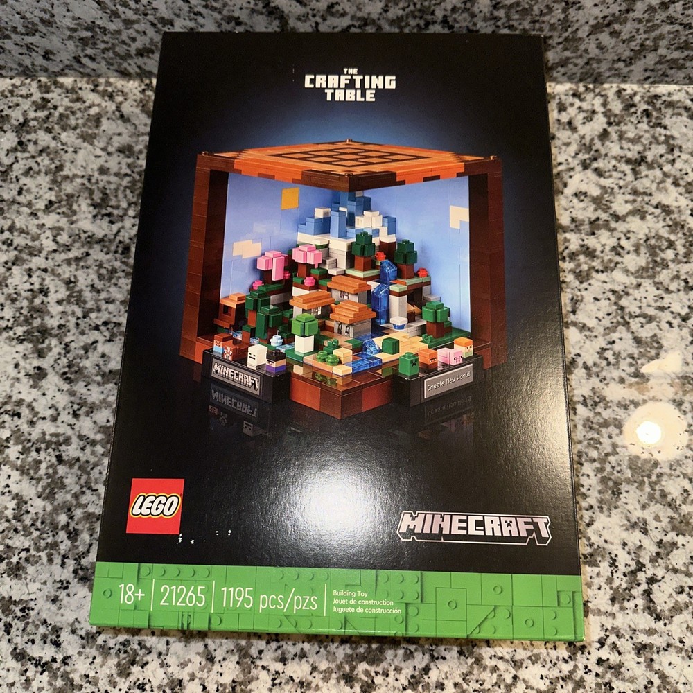 LEGO Minecraft: The Crafting Table (21265)