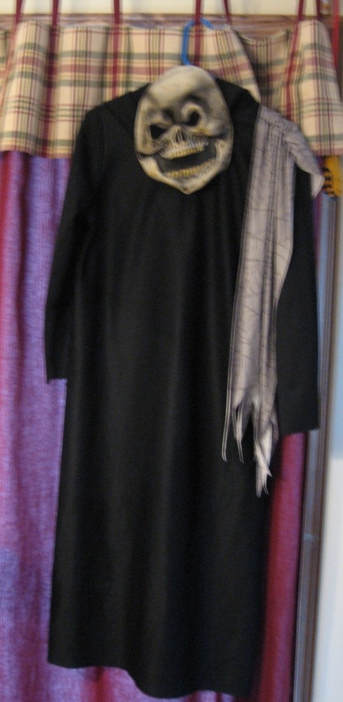 grim reaper costume child size 8-10