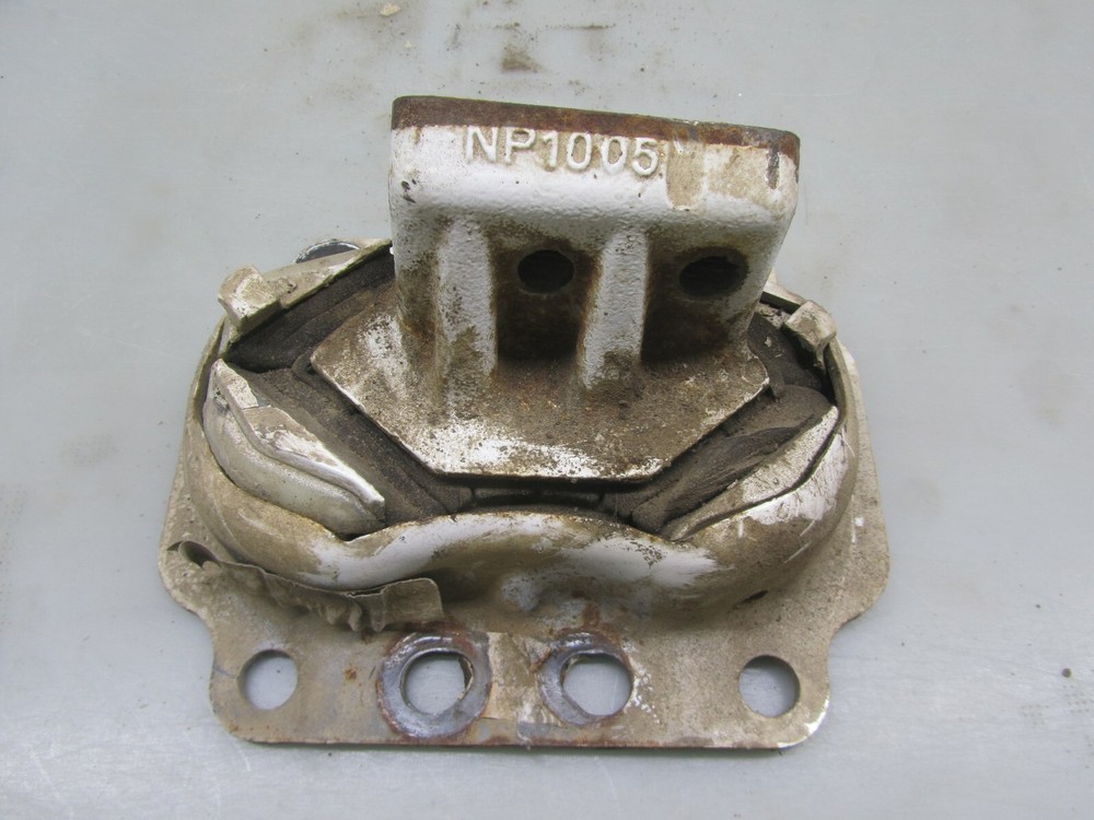 KEN WORTH NP 1005 MOTOR MOUNT, USED