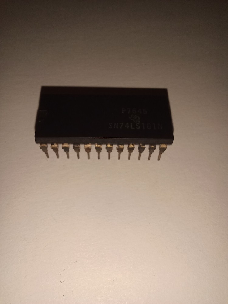 SN74LS181N Texas Instruments Arithmetic Logic Unit 4-Bit DIP24 VINTAGE 1976!