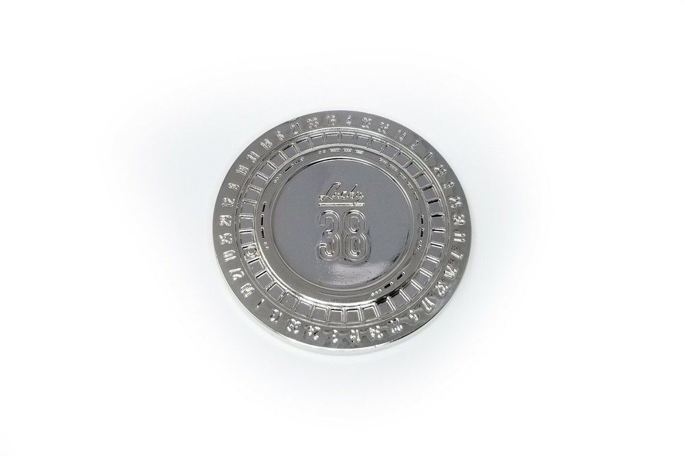 Fallout Platinum Poker Chip - Lucky 38