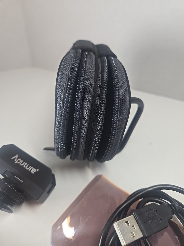 Aputure Amaran AL-M9 Daylight LED Lights