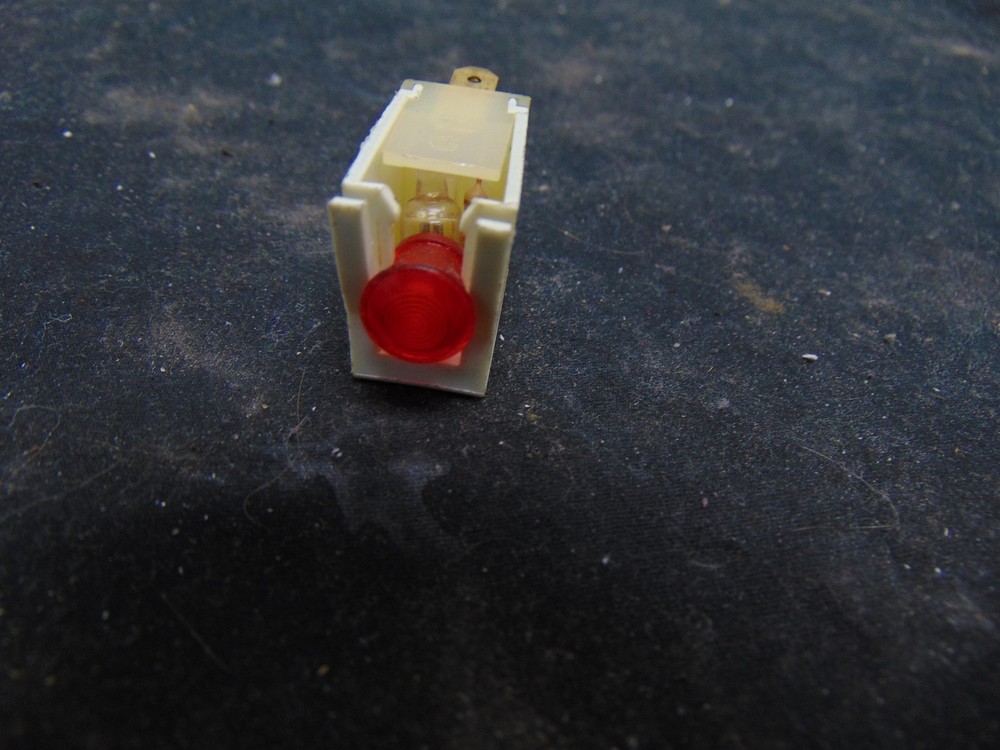 GE Electric Range JBP80B0H2BB Indicator Light