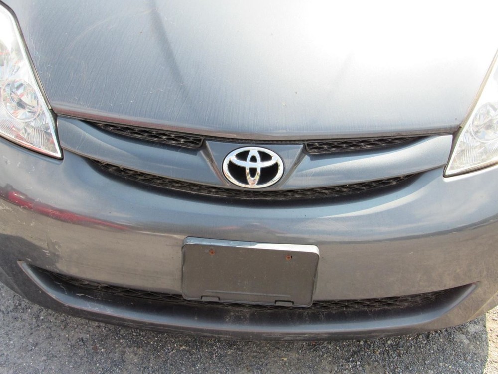 SIENNA 2006 Glove Box 1065048