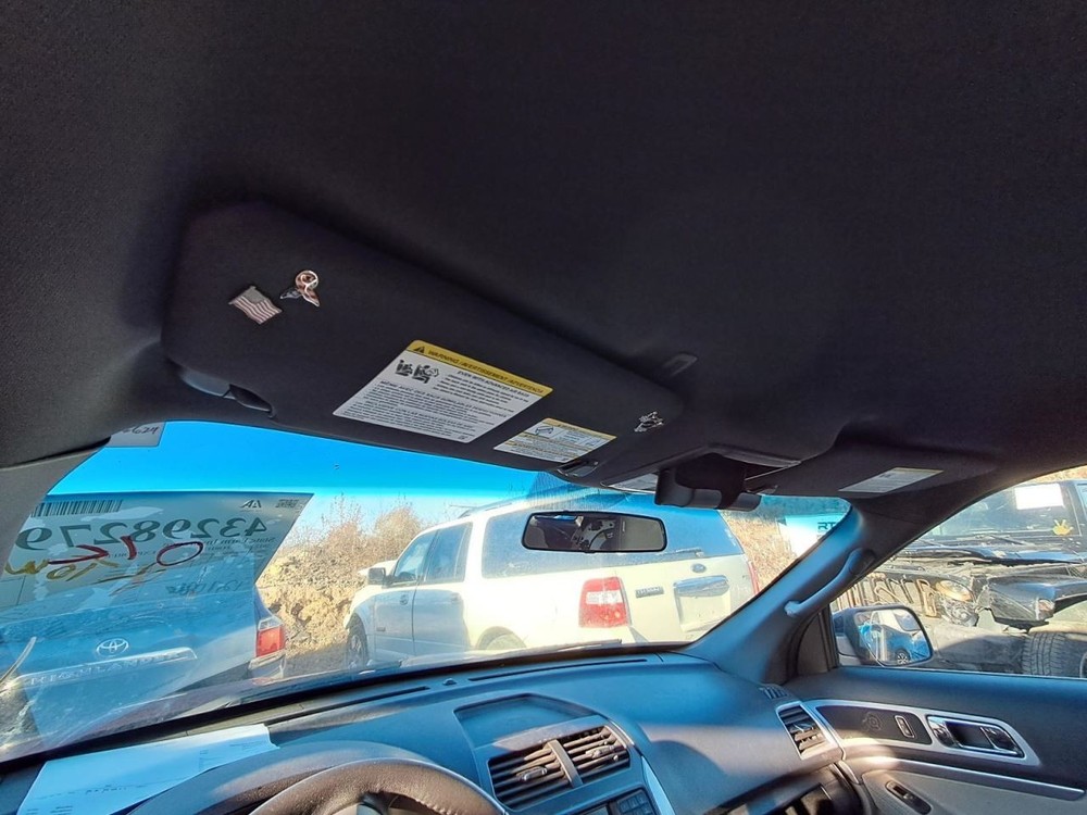EXPLORER 2012 Glove Box 4854484