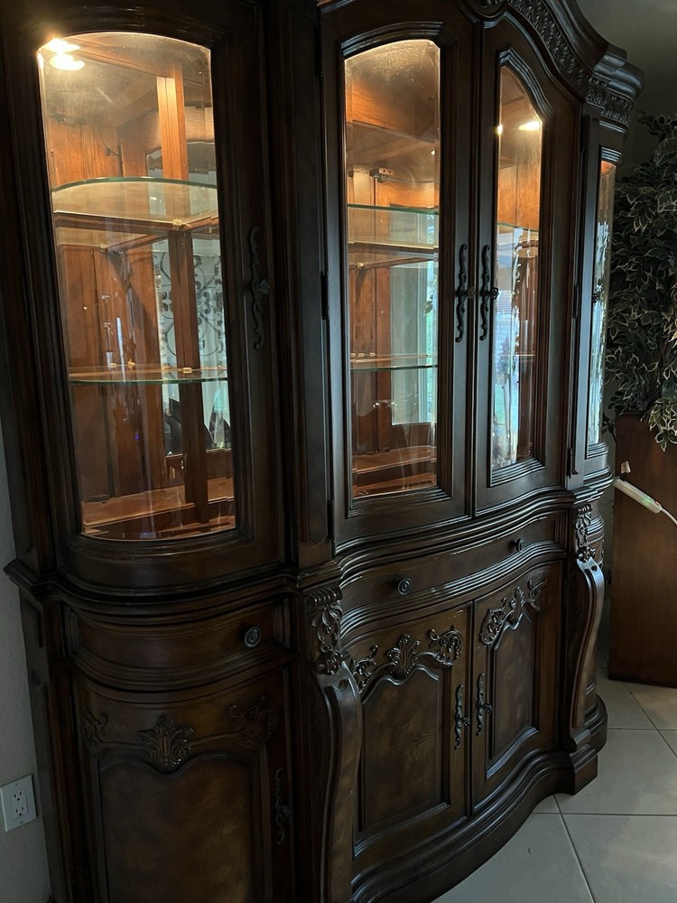 Dining Room Set Seats 8