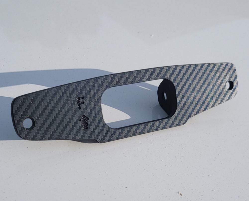 ZX10 (16- Current) Tank Bracket