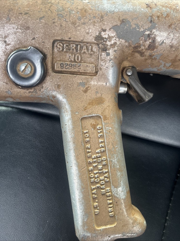 BOSTITCH Model M Il