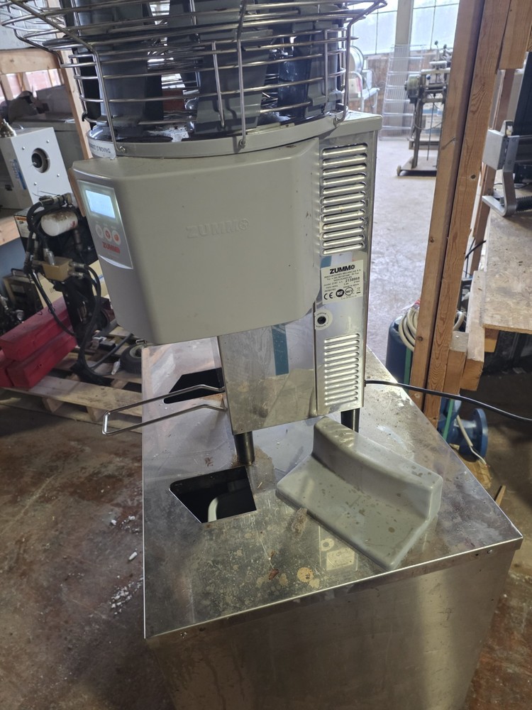 Zummo Juice Machine Model Z14C 120V - FREE FREIGHT