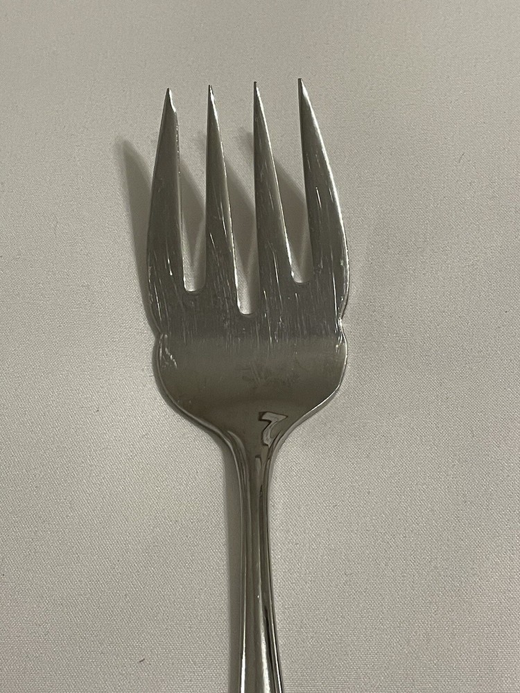 Reed & Barton DICKENSON Medium Cold Meat Serving Fork 8 1/2"