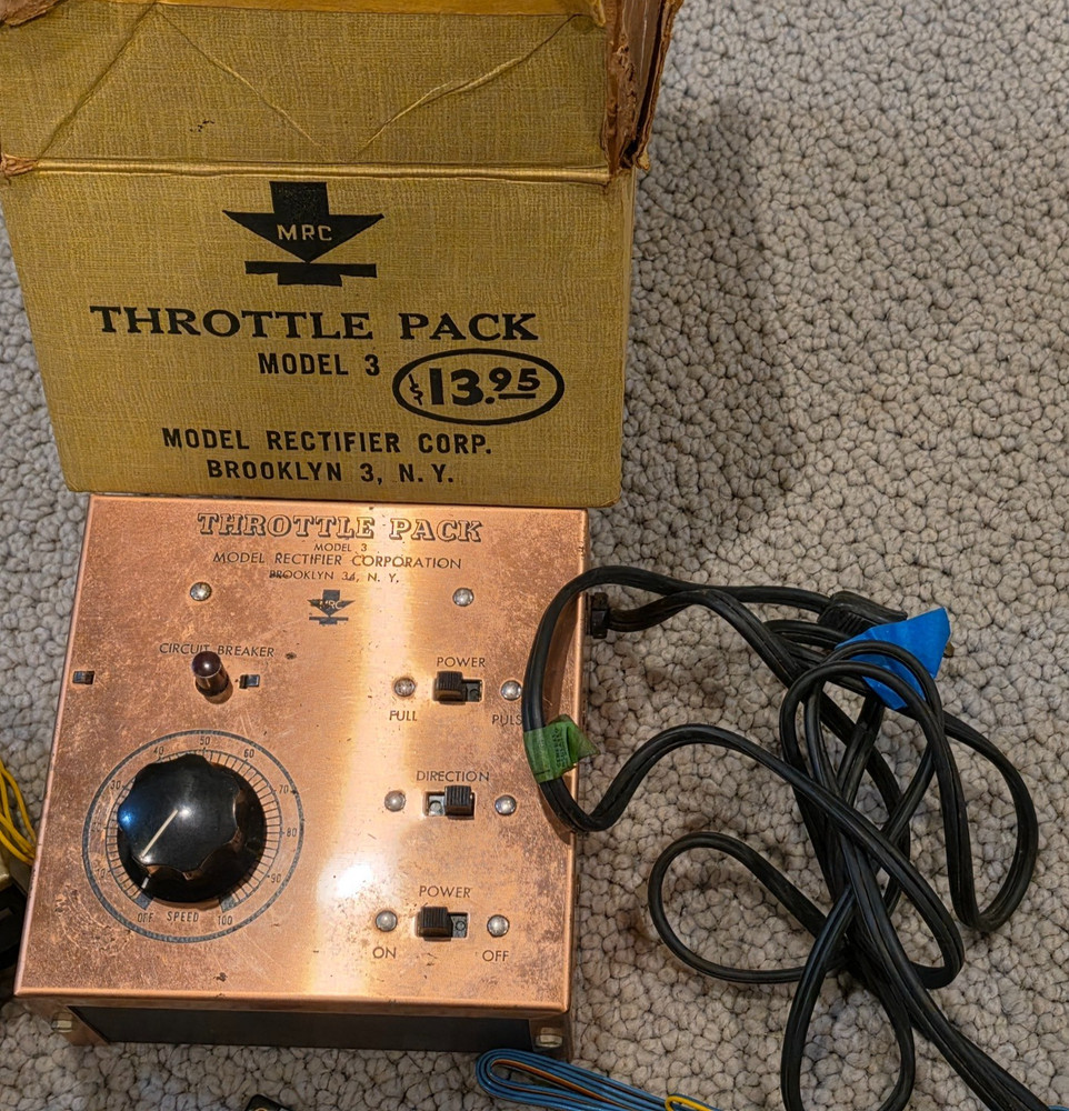 TYCO Trains HO Scale Model Train Hobby Transformer Controller #899V + Throttle P