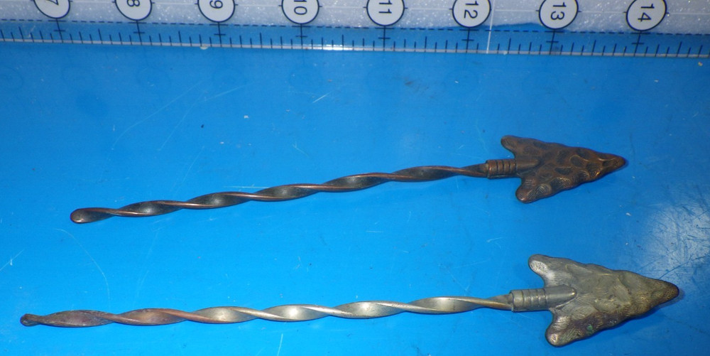 brass and copper silver over copper on one arrows 5.5" display statue prop