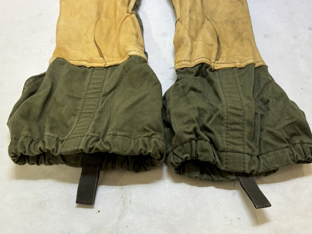 US Military Mitten Shell Trigger Finger M-1965 Vintage Size Medium