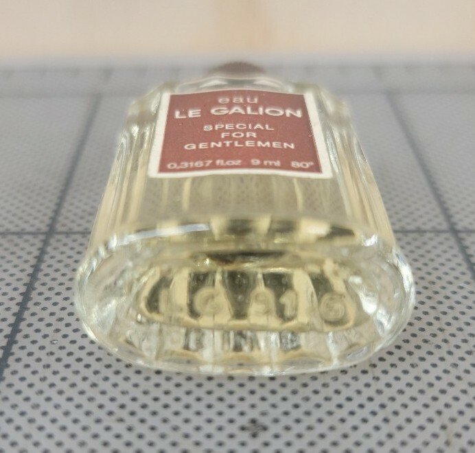 Vintage Sortilege Eau Le Galion Parfum Mini 9 ML