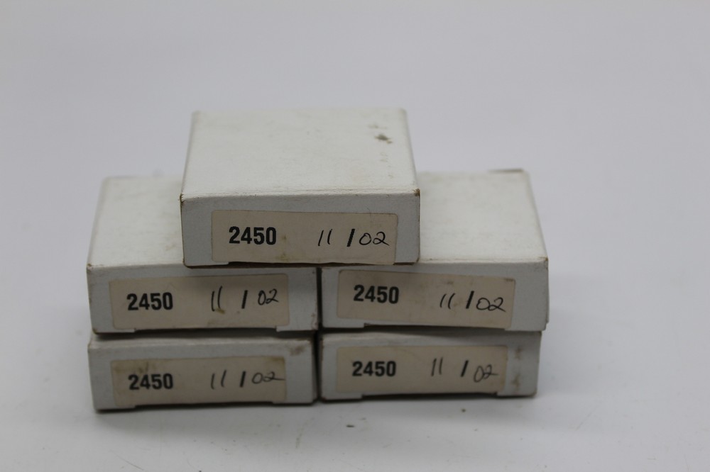 CHICAGO PNEUMATIC TOOL CP-0351 COMPRESSOR RIVETER (AS PICTURED) UNMP