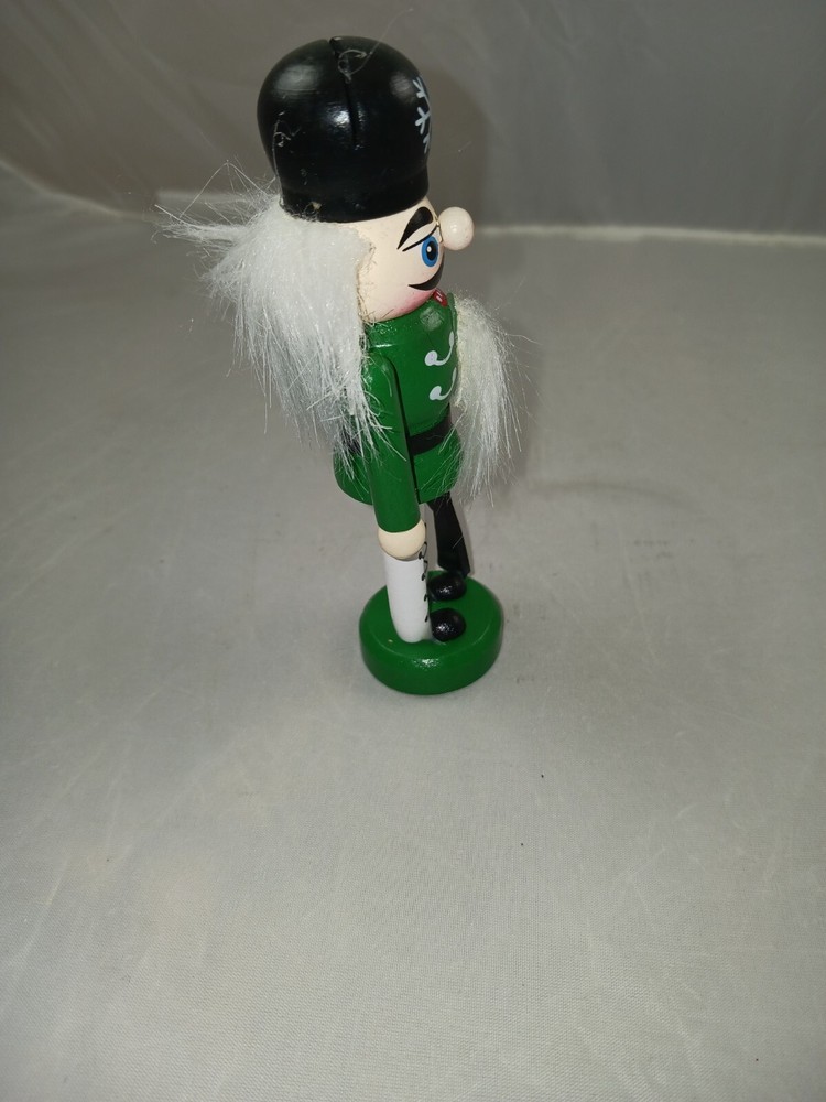 4.5 Inch Nutcracker Card Holder -- Green