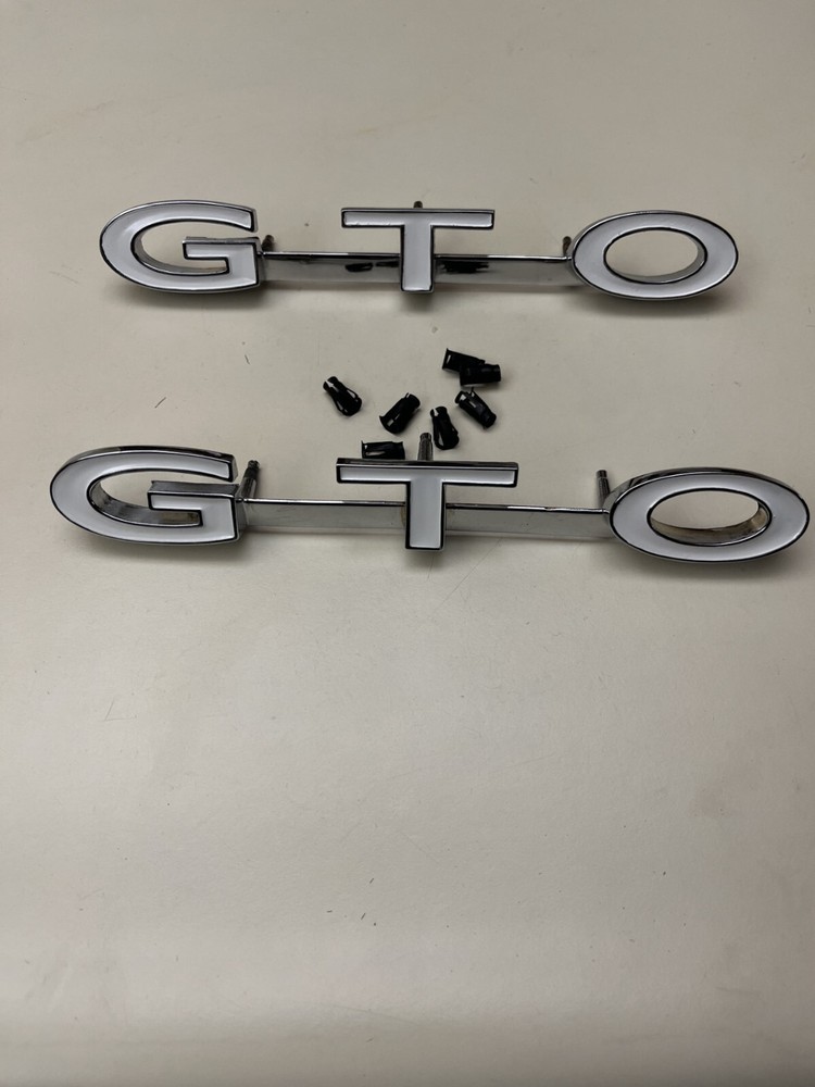 1969 gto front fender emblems new