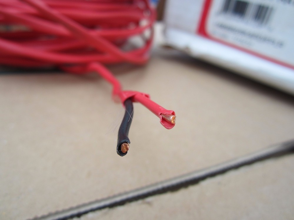 Made in U.S.A., Southwire Tappan Fire Alarm Cable, 40 ft, 14/2C Solid Unshielded