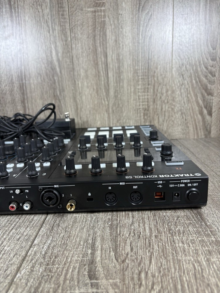 Native Instruments Traktor Kontrol S8 4-channel DJ Controller W/ USB Cable!
