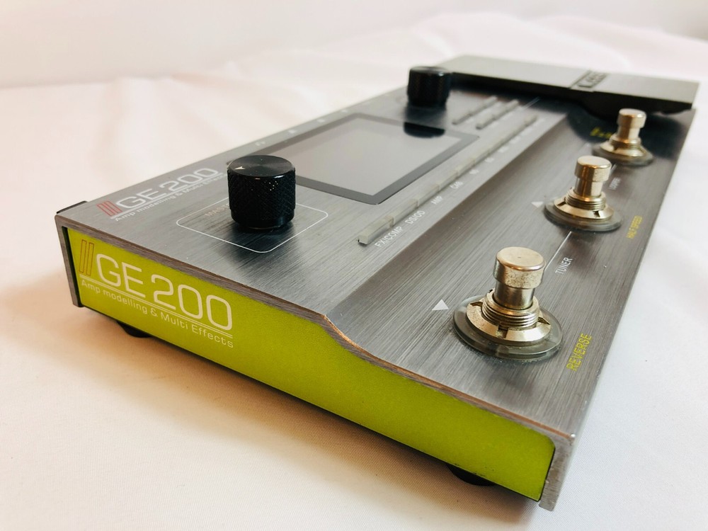 Mooer GE-200 Amp Modeling Electric Guitar Digital Multi-Effects Processor Pedal