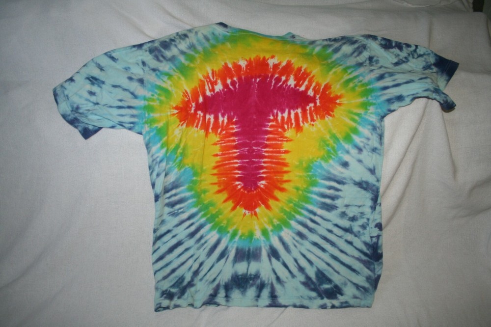 VINTAGE PSYCHEDELIC MUSHROOM TYE DIE