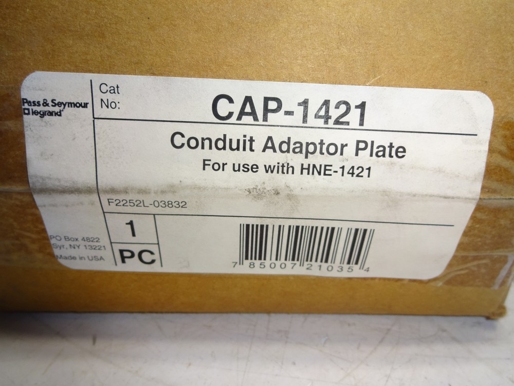 PASS & SEYMOUR CAP-1421 CONDUIT ADAPTOR PLATE