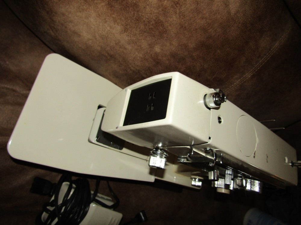 VINTAGE DRESSMAKER 1875 SEWING MACHINE