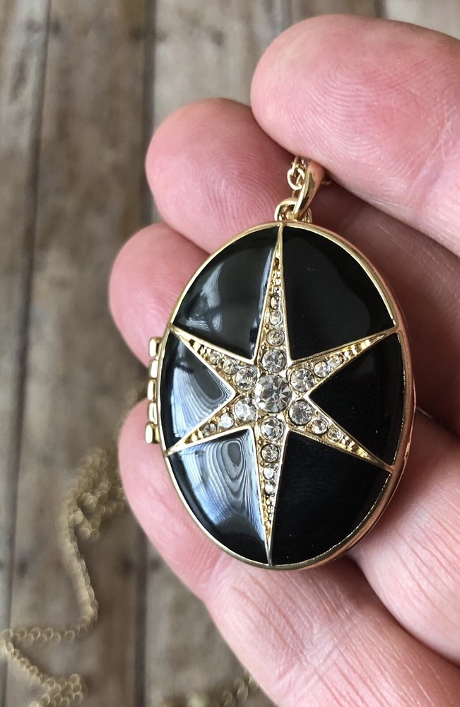 Chain necklace with locket pendant singed NRO