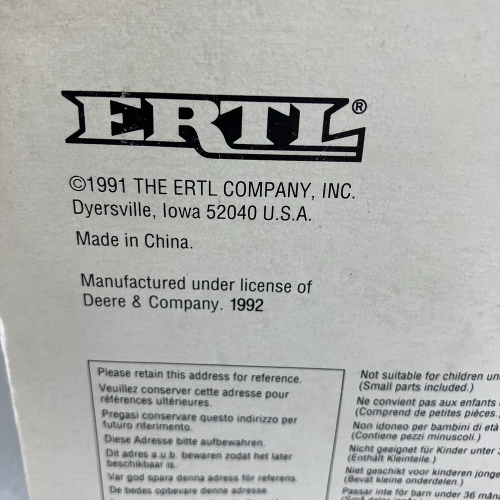 John Deere Belted Elevator Open Box In Excellent Condition 1991