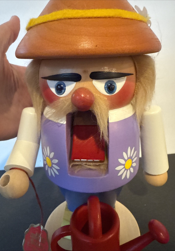 10" Steinbach TROLL GARDENER NUTCRACKER Numbered 6413