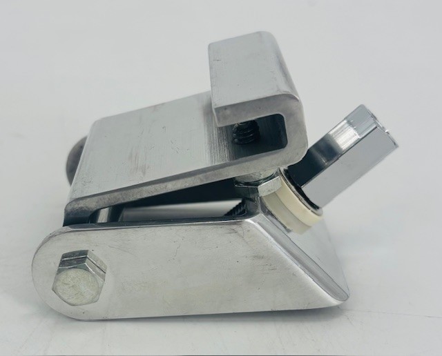workman C-506-A adjustable bumber mount with SO-239 stud