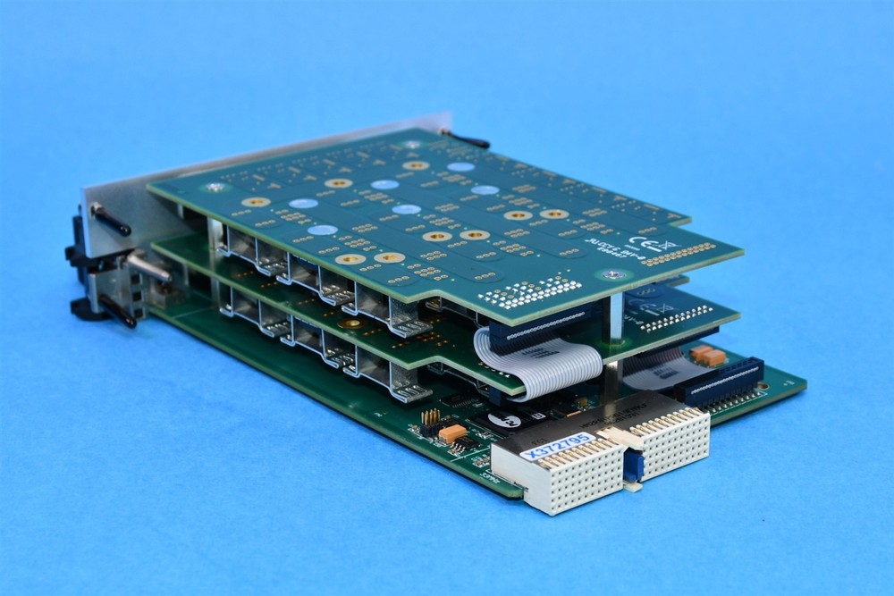 Pickering PXI 6-Channel 30A Solid State 6xSPST Switch Module Card 40-183-011