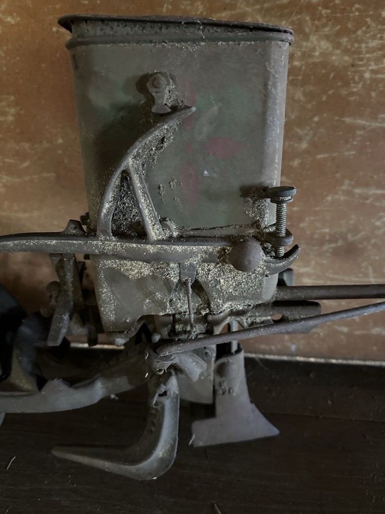 Vintage Planet Jr. #4 Seeder Head , Front Wheel Missing