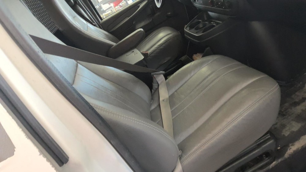 EXPRESS35 2012 Spare Wheel Carrier 750006