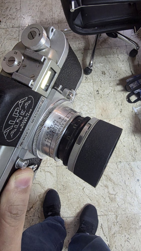 Hood Alpa Lens