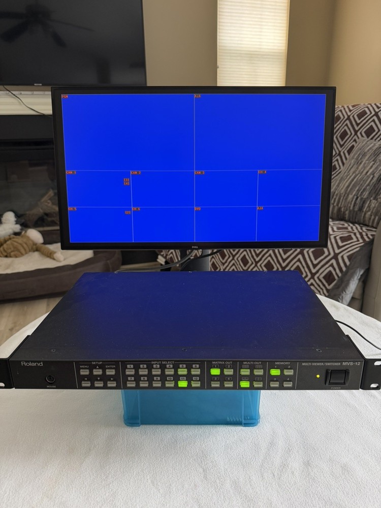 ROLAND MVS-12 Multi-Viewer / Matrix Switcher