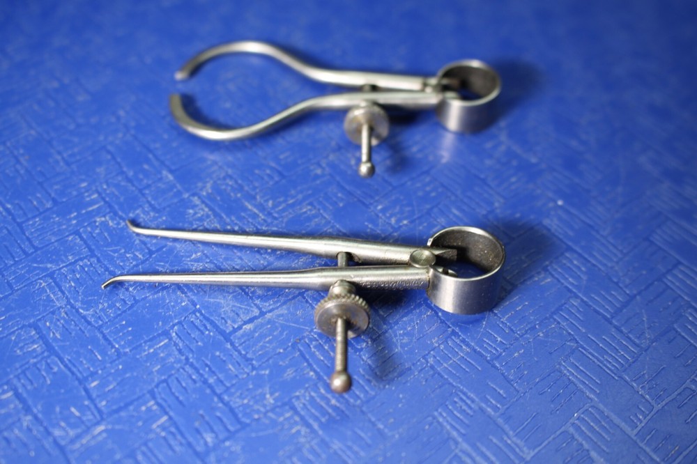 (2) Starrett Spring-Type Outside Inside Caliper 2" Solid Nut Round Leg ID OD 151