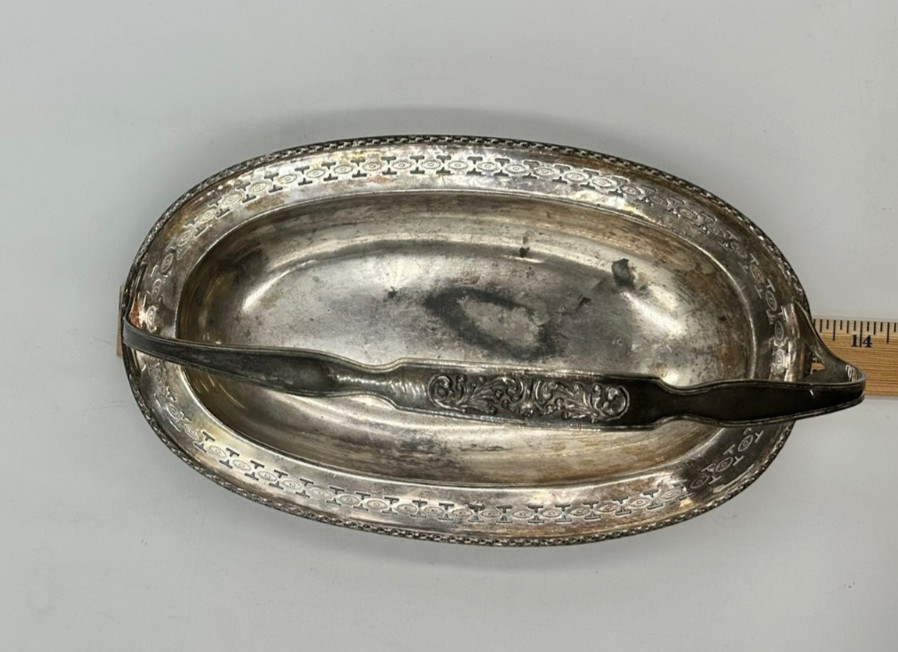 Reed & Barton Silverplate Handled Serving Dish 05778 Oval Candy Nut Server