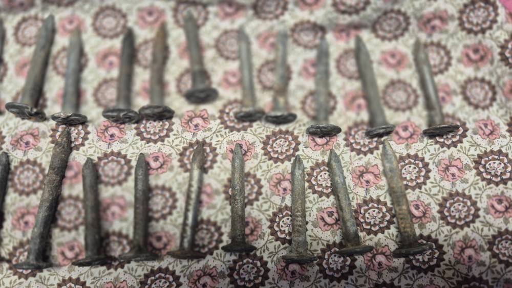 29 Antique Nails
